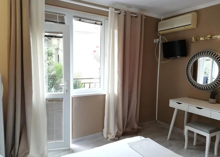 게스트하우스 Ivy 2*