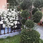 Πανσιόν под наем иви -