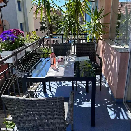 Ivy Guest house 2*